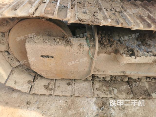 右驱动轮（行走机构）