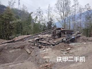 上海国产移动破车载重锤移动破移动破碎站实拍图片