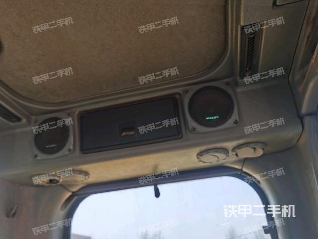 后窗玻璃角標(biāo)（駕駛室部分）