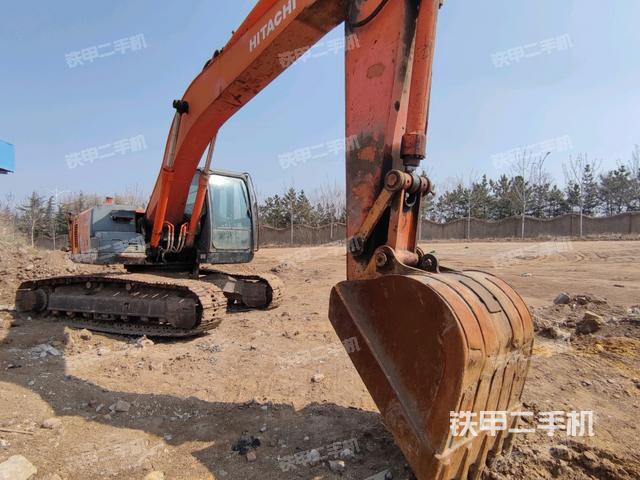 右后45(整機(jī)外觀) 右后45(整機(jī)外觀)