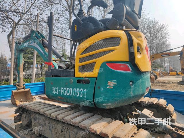 右后45(整機(jī)外觀) 右后45(整機(jī)外觀)
