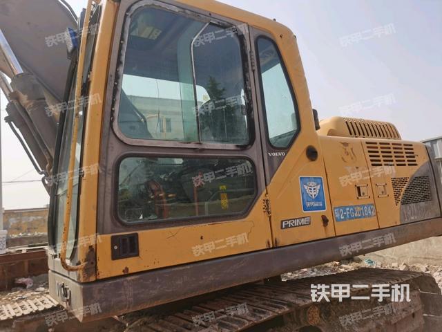 駕駛室左前45度（駕駛室部分）