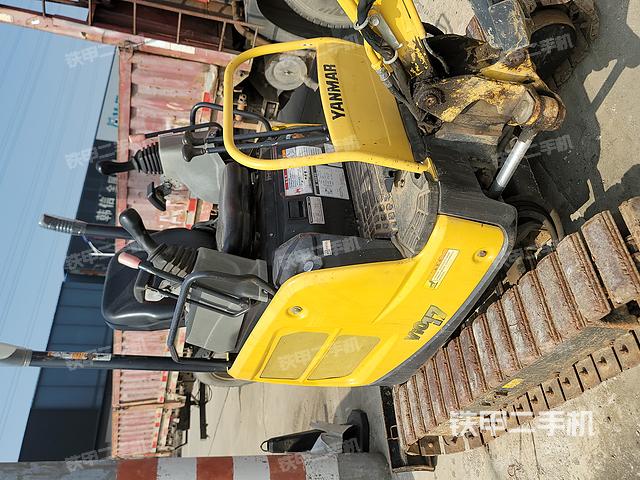 驾驶室整体（整机外观）