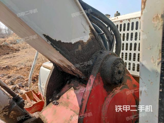 大臂根部?斜（工作和回轉(zhuǎn)裝置）