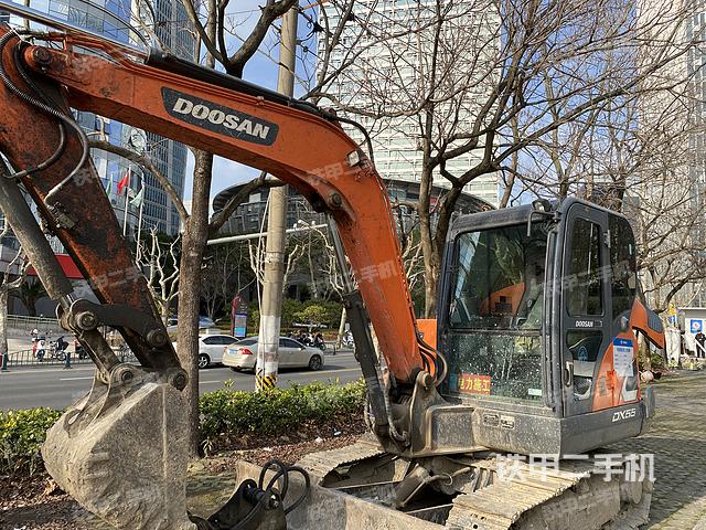 斗山DX55-9C挖掘机