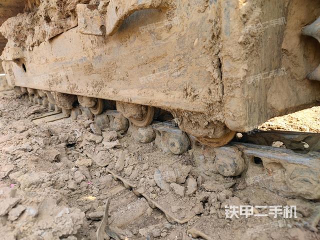 右側(cè)履帶整體（行走機構(gòu)）