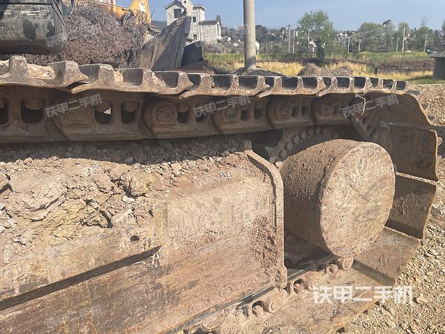 单侧履带整体（整机外观）