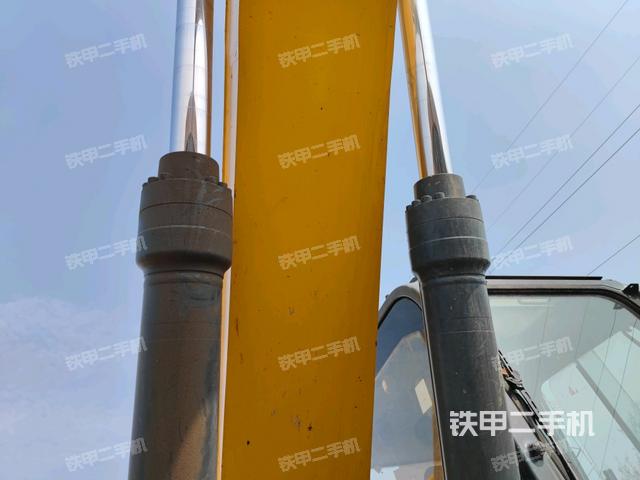 大臂油缸整體?豎拍（工作和回轉(zhuǎn)裝置）