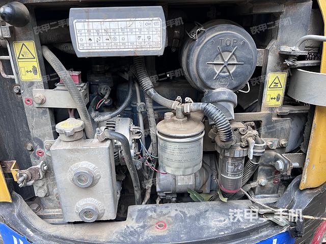 发动机整体俯视（整机外观）