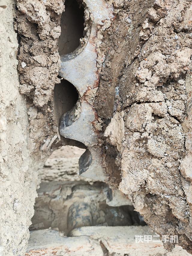 单侧履带整体（整机外观）