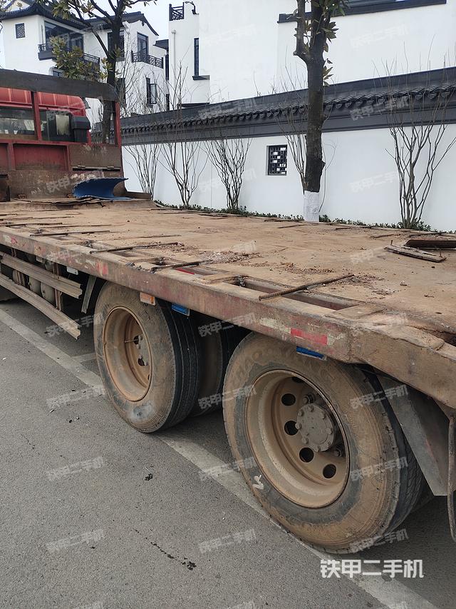 整机右侧（设备外观及核心部件）