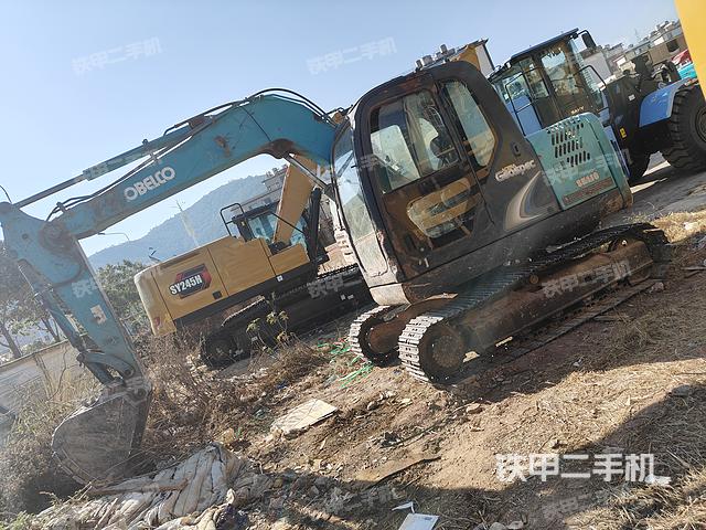 驾驶室整体（整机外观）