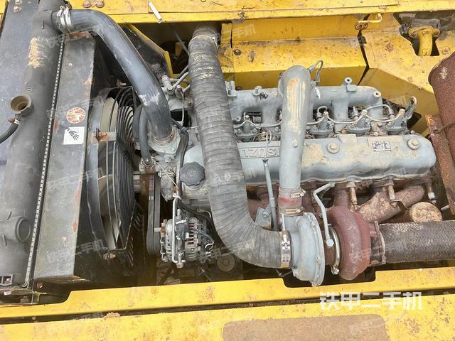 发动机整体俯视（整机外观）