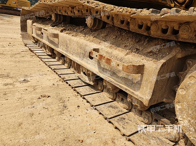 单侧履带整体（整机外观）