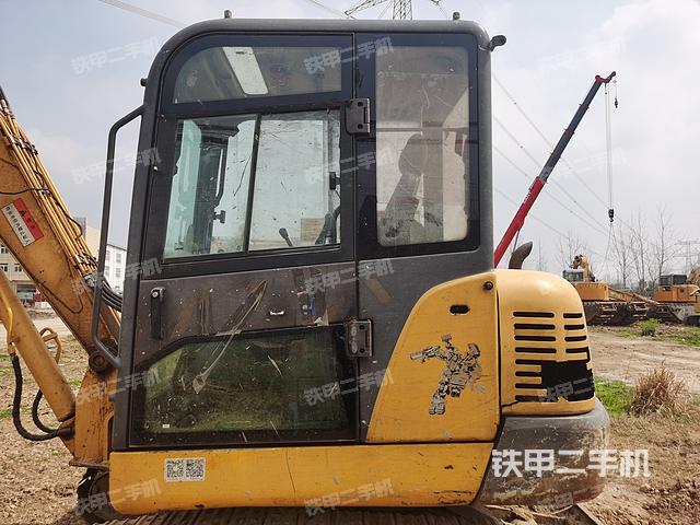 驾驶室整体（整机外观）