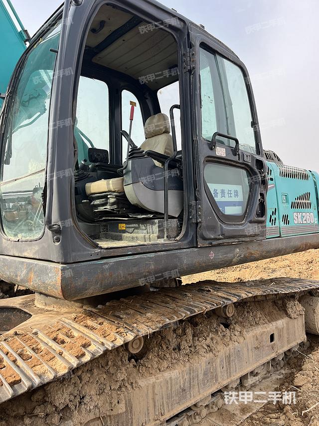 驾驶室整体（整机外观）