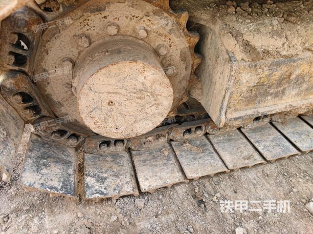 左導(dǎo)向輪（行走機(jī)構(gòu)）