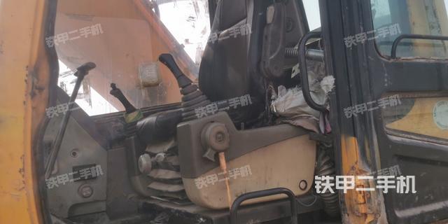 驾驶室整体（整机外观）