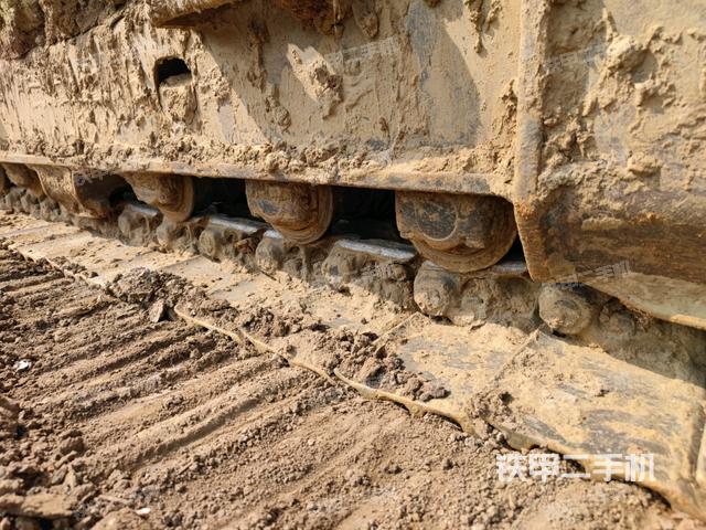 左側(cè)行走馬達蓋板（行走機構(gòu)）