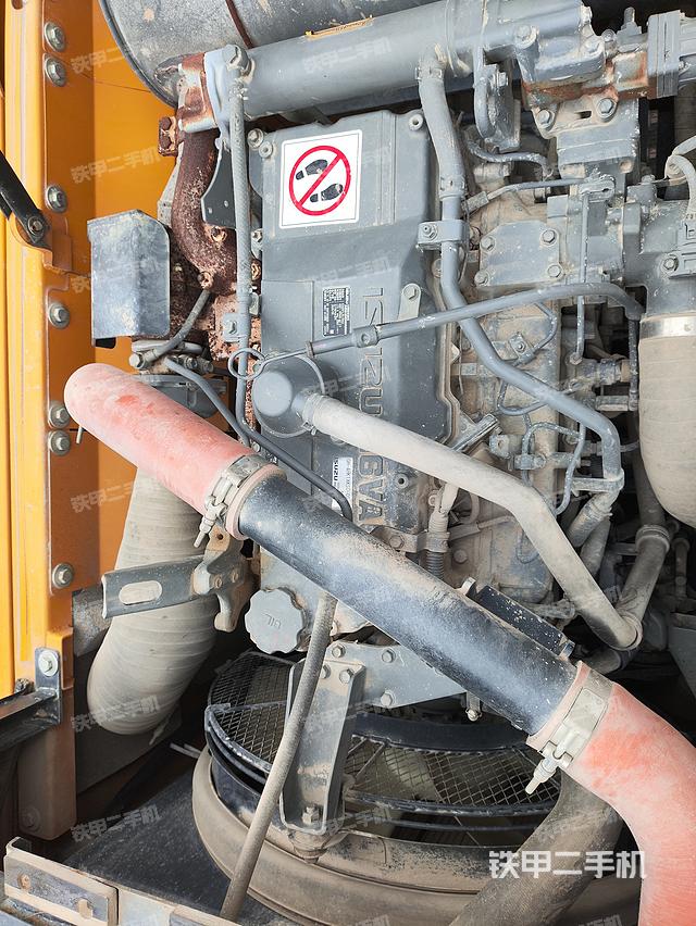 发动机整体俯视（整机外观）