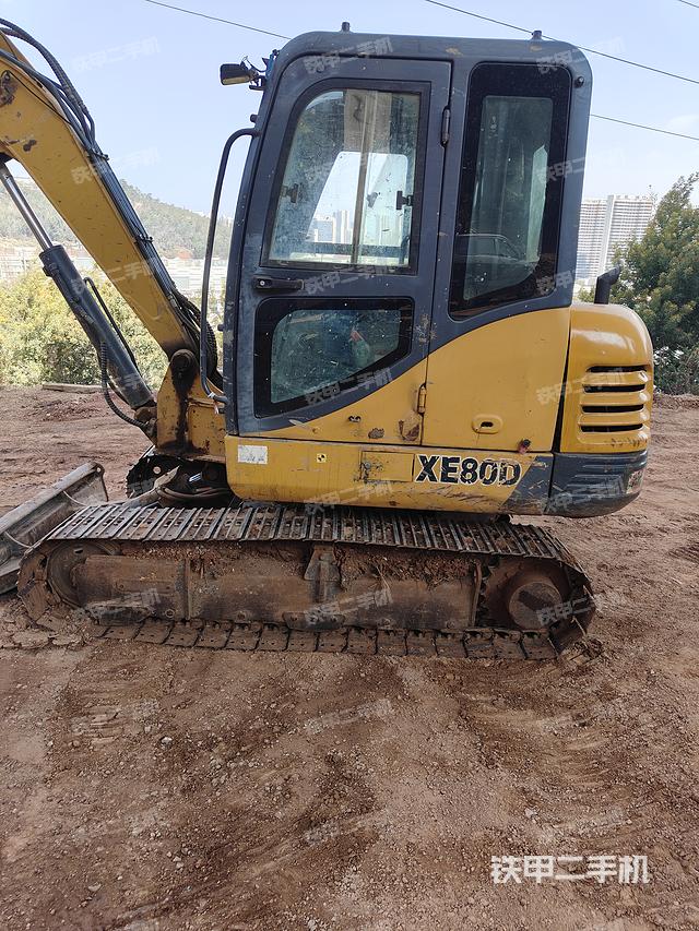 驾驶室整体（整机外观）