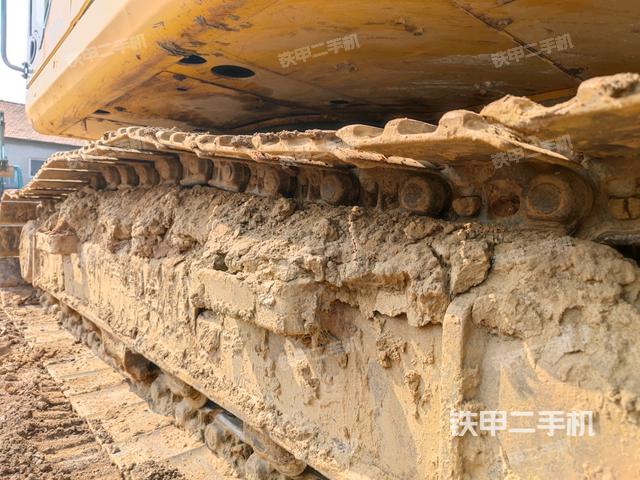 右側(cè)行走馬達蓋板（行走機構(gòu)）