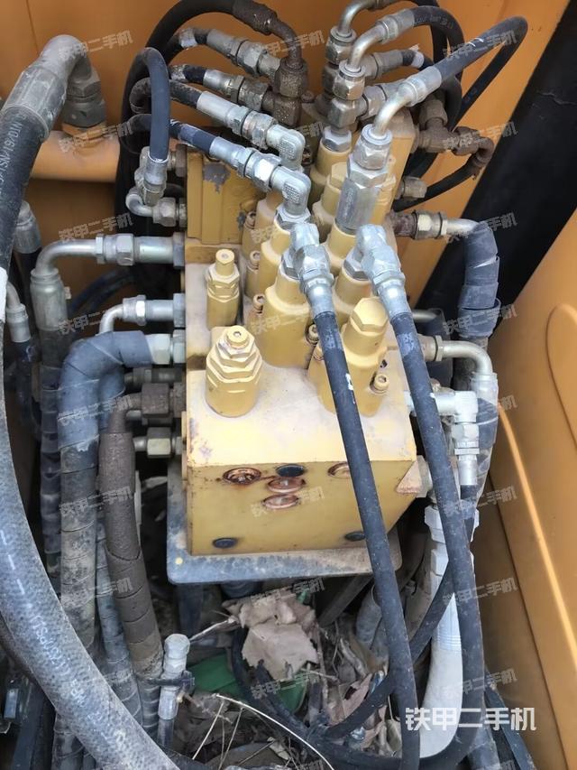 分配閥（上車部件）