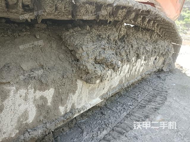 单侧履带整体（整机外观）