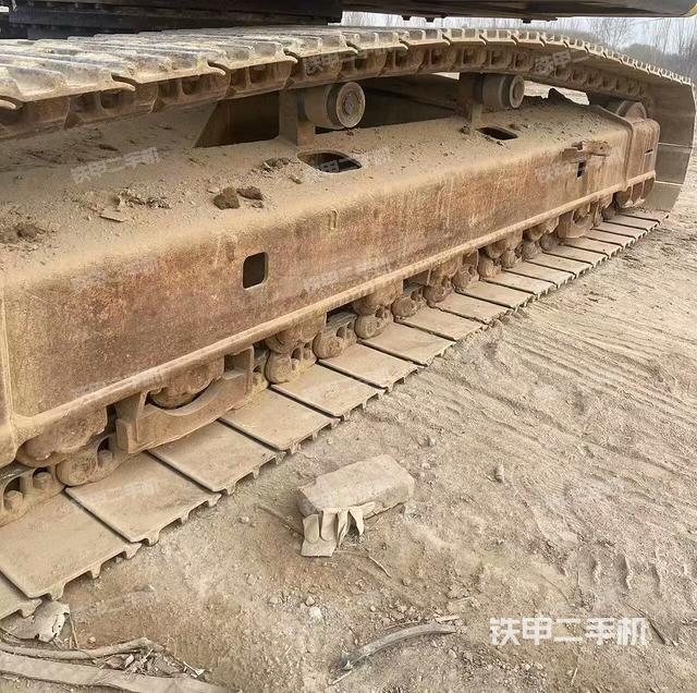 单侧履带整体（整机外观）