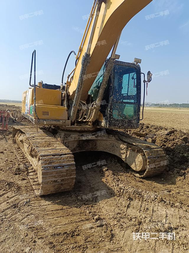 驾驶室整体（整机外观）