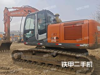 哈尔滨日立ZX210LC-3挖掘机实拍图片