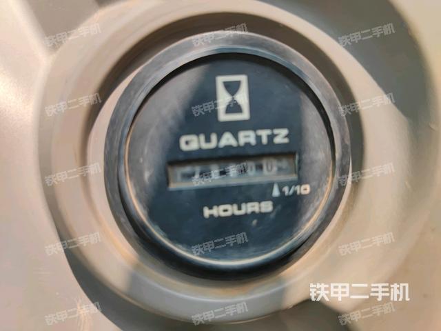 小時(shí)表(駕駛室部分) 小時(shí)表(駕駛室部分)