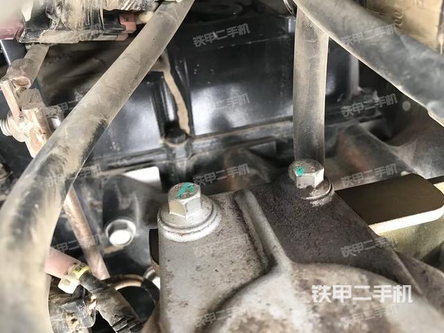 發(fā)動機室(上車部件) 發(fā)動機室(上車部件)