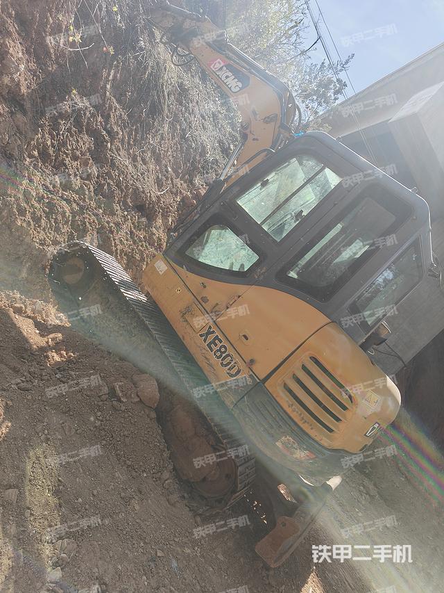 驾驶室整体（整机外观）