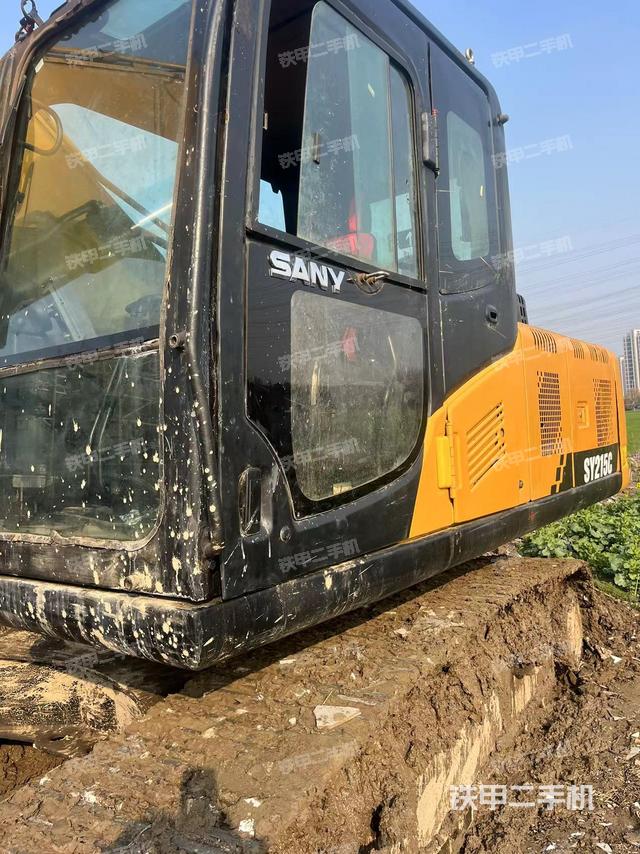 驾驶室整体（整机外观）