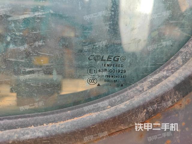 座椅后部(駕駛室部分) 座椅后部(駕駛室部分)