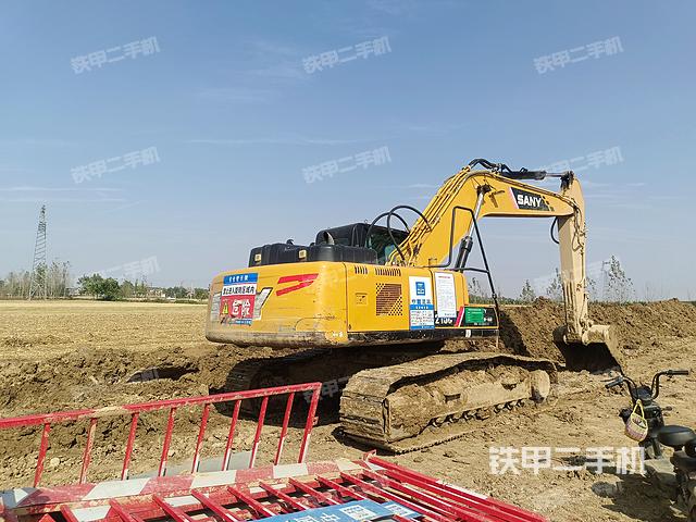 驾驶室顶部（整机外观）