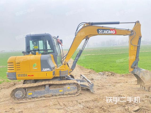 整机右后45°（整机外观）