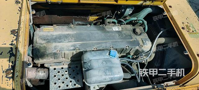 发动机整体俯视（整机外观）