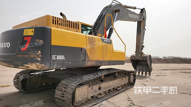 整机右后45°（整机外观）