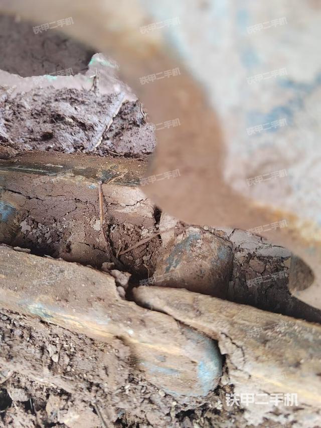 单侧履带整体（整机外观）