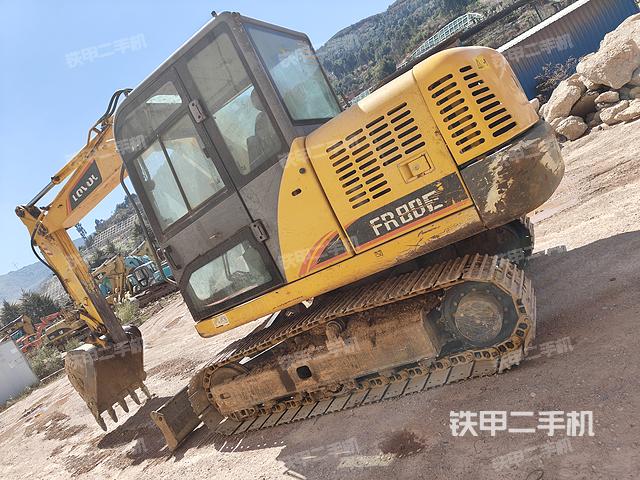 驾驶室整体（整机外观）