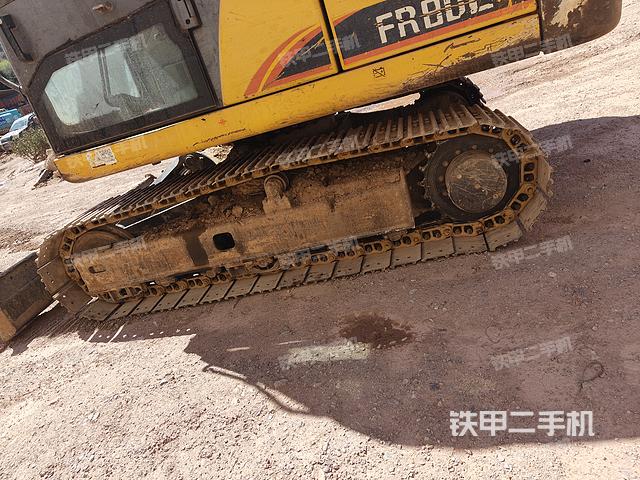 单侧履带整体（整机外观）