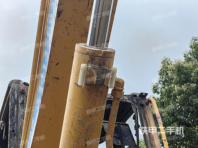 驾驶室整体（整机外观）