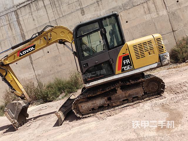 驾驶室整体（整机外观）