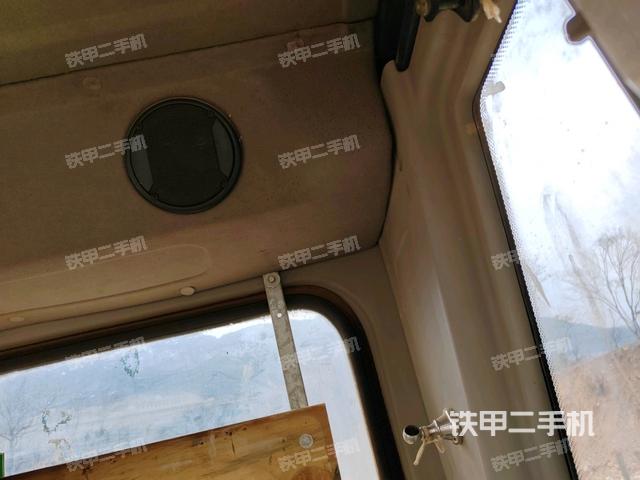 驾驶室正侧（驾驶室部分）