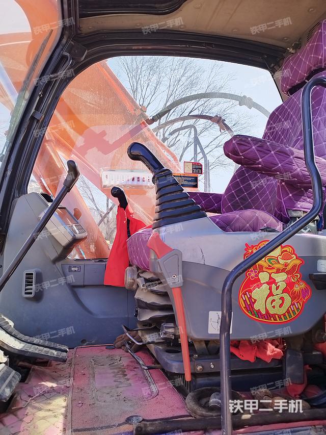 驾驶室整体（整机外观）