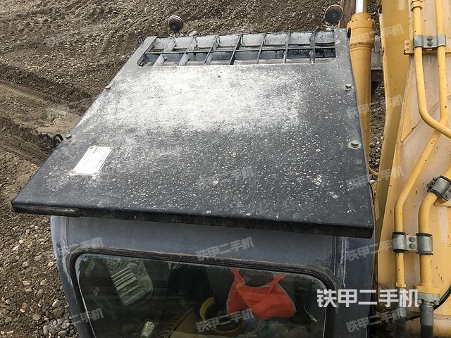 驾驶室顶部（整机外观）