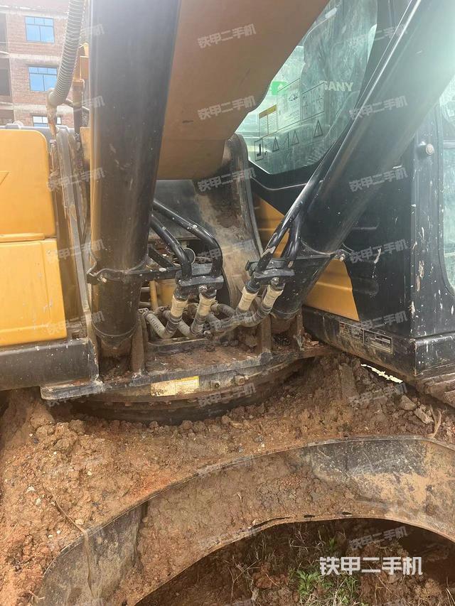 驾驶室整体（整机外观）