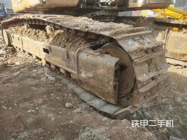 单侧履带整体（整机外观）